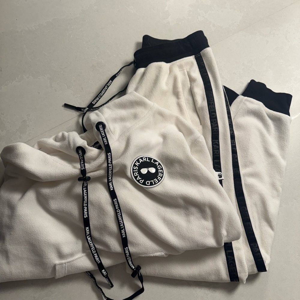 Karl Lagerfeld sweat set